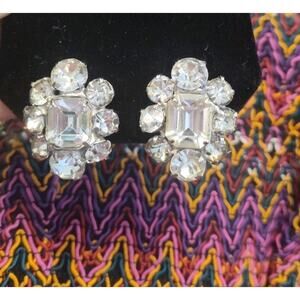Vintage Rhinestone Clip On Earrings Silver Tone 1.12"X.85"